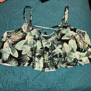 Torrid Wireless Flounce Bikini Top